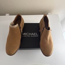 Image of MICHEAL BY Michael Shannon Suede Zippered Ankle Boot 10 Ginny Tan
