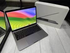 Image of Apple MacBook Pro Retina 13.3" 2019 512GB SSD 16GB Ram 2.4GHz Core i5 Space Grey