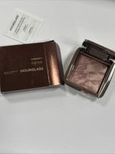 Image of Hourglass Ambient Lighting Powder Blush Mood Exposure New 4.2g