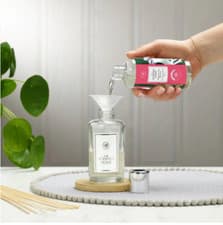 Image of Honeysuckle Blooms Diffuser Refill - 150ml