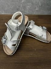 Image of GEOX J Adriel Girl C sandals in Silver. UK Size 7.5. EU25