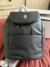 Image of Tommy Hilfiger Ladies’ Poppy reform flap Backpack