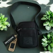 Image of True Religion Newal Crossbody Purse Black Bag Pack TR103990