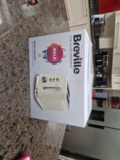 Image of Breville Bold Collection Vanilla Cream 2 Slice Toaster