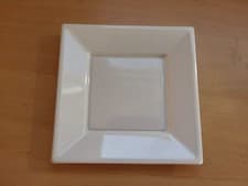 Image of 7" 18cm White Or Black Square Plastic Plates Party Wedding BBQ Buffet Reusable
