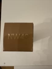 Image of M.A.C STUDIO RADIANCE SERUM-POWERED FOUNDATION FOND DE TEINT  NW40