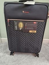 Image of IT Luggage Bewitching Black Medium Suitcase
