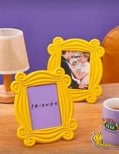 Image of FRIENDS™ Yellow Door Peephole Photo Frame – 9 × 13 cm 