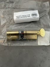 Image of Yale Platinum 3 Star Thumbturn Euro 50/50 Door Cylinder - Brass