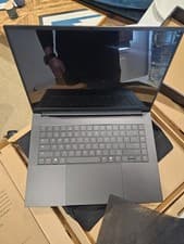 Image of Razer Blade 16 Gaming Laptop QHD+ 240Hz OLED, Ryzen 9, 365GB/64GB, RTX 5080, 2TB