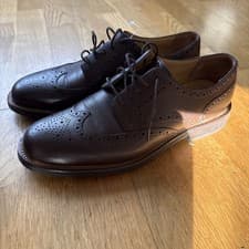Image of Charles Tyrwhitt-Grain Leather Rubber Sole Derby Brogue Shoes UK 9.5-10 -Brown