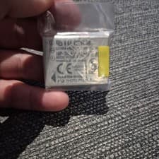 Image of Original FUJIFILM NP-30 Lithium-ion Battery for F440, F450 Camera (UK Stock) NEW