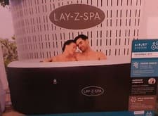 Image of Lay-Z-Spa BW54123GB-19 2-4 Person Inflatable Miami Hot Tub