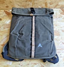 Image of ALTURA HERITAGE CYCLING BACKPACK COLOUR OLIVE 12 LITRE