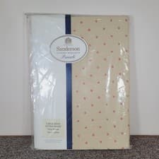 Image of Sanderson Waterlily Rose Fitted Sheet Large King Polka Dot 180cm X 200cm