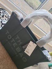Image of Marc Jacobs - The Tote Medium Leather tote - Green