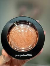 Image of Mac Mineralise Skin Finish, 'Global Glow' Bronzing Highlighter Powder 10g RRP£34