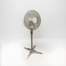 Image of Daewoo 16" Pedestal Stand Fan 3 Speed Oscillating Cooling Fan Low Noise - White