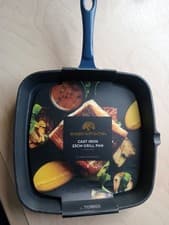Image of BARBARY & OAK By Tower Cast Iron 23cm Square Grill Pan