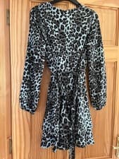 Image of Ladies Quiz Wrap Dress Size 8 BNWT