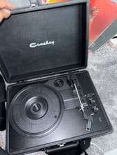 Image of Crosley Cruiser Turntable black CR8005U-BS1
