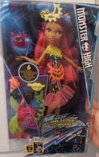 Image of Monster High Doll Clawdeen Wolf, Electrified, 2017, DVH69,DVH70,New, for ages 6+