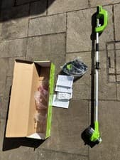 Image of Greenworks 40 V Cordless Strimmer, No Battery, 30.5cm Cutting Width