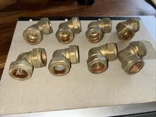 Image of Brass 22mm Compression Elbows 90 Degree x8