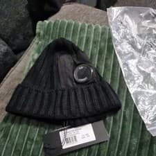 Image of cp beanie hat Goggle lense new with tags retail packed