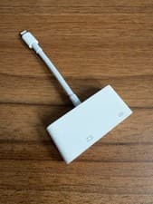 Image of Apple Lightning to VGA Adapter iPhone iPad Genuine A1439