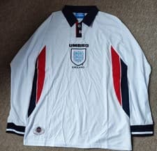 Image of 1998 England Home Retro Football Shirt. Size Large/ Extra Large Men's. Slim fit.