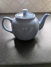 Image of Ceramic Style Teapot approx 1 Litre Capacity In Excellent Condition PALE BLUE.