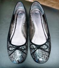 Image of Clarks Women's Ballet Flat Shoes UK 5.5