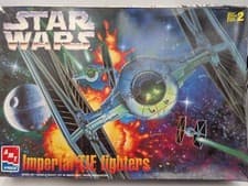 Image of AMT/ERTL STAR WARS Imperial Tie Fighters 8438 Plastic Model Kit Vintage 1997