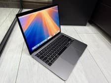 Image of Apple MacBook Air Retina 13.3" 2020 512GB SSD 8GB Ram 1.2GHz Core i7 Space Grey