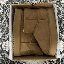 Image of UGG Australia Women's Brown Boots