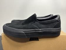 Image of BNIB Straye Ventura Slip On Size 5 Black/Black SVE2502U Suede Skate Shoes
