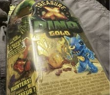 Image of TREASURE X 41646UNbox with The Classic Experience.Mini Dino Hunter Action Figure