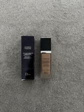 Image of Women’s Dior DiorSkin Forever Shade 030 SPF 35 Skin Caring Foundation