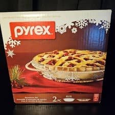 Image of NEW Pyrex Limited Edition 2 pc Serveware Set Pie Snowflake Basket - Sealed