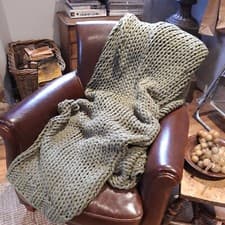 Image of Knitted Throw Chunky Olive Green BN FREE POST Please read listing re:colour!