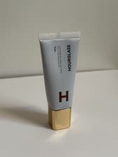 Image of Hourglass Veil Hydrating Skin Tint | Shade 16 | Brand new and sealed 