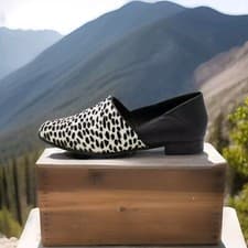 Image of New CLARKS UK 4 D / EU 37 PURE TONE BLACK WHITE COMBI FLAT LOAFERS SHOES Ladies