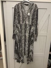 Image of Mint Velvet Leopard Print Long Sleeve Dress Size16 Brand New Never Worn