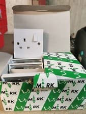 Image of 10* Deta Vimark V1207SDP 13A DP Square Frame Switched Plug Socket White
