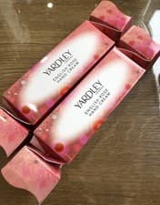 Image of Yardley English Rose Hand Cream Cracker 50ml For Her - Women's Body Care X 2