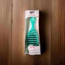 Image of Wet Brush Speed Dry Detangler Hair Brush In Amazon Green, New With Damaged Pack
