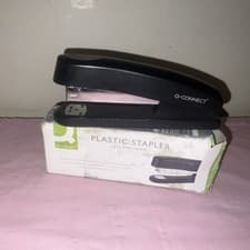 Image of Q-Connect Full-strip plastic stapler Black 20 Sheets