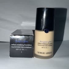 Image of Giorgio Armani Designer Glow Foundation SPF15 /PA+++ Shade 4 30ml Radiant Finish