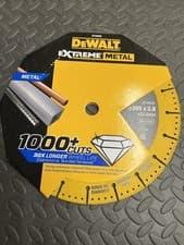Image of Dewalt DT40258-QZ Extreme Diamond Metal Cutting Disc 305 x3.8 x 25.4mm